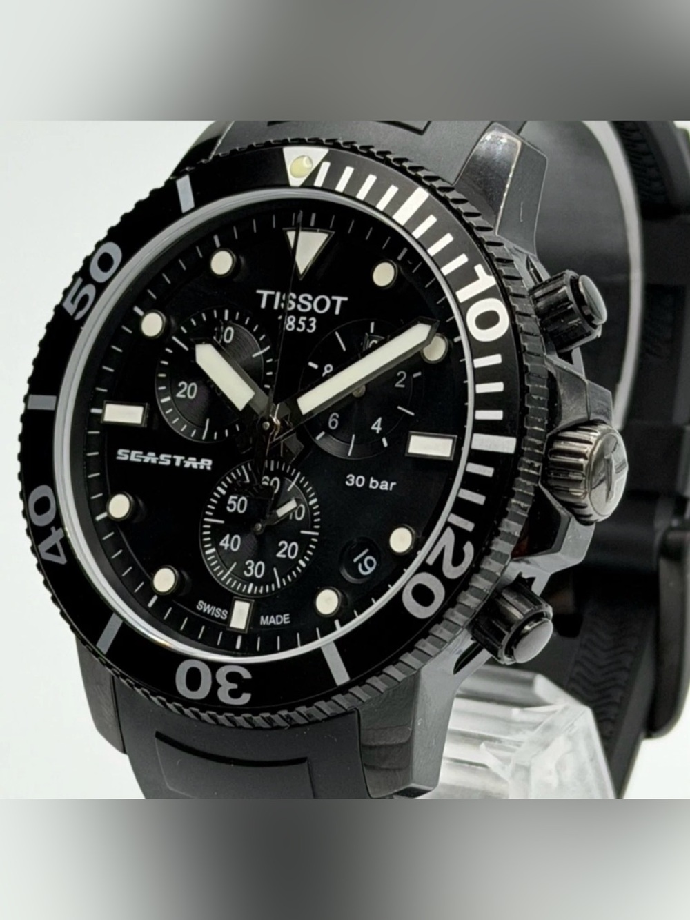 TISSOT Seastar 1000 45.5MM Quartz
Chrono Black Men's Watch
T120.417.37.051.02 - Picture 2 of 5